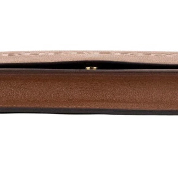 SOLD‼️NWT Burberry Hampshire Small Embossed Crossbody Bag or Clutch - Picture 5 of 10